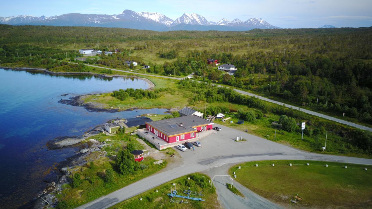 Vikran Vacation: Sea Fishing And Northern Lights Buitenkant foto