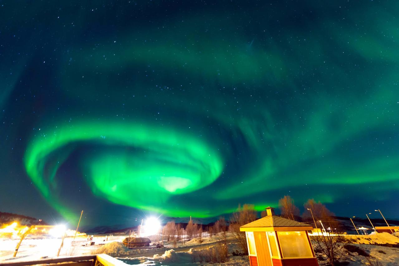 Vikran Vacation: Sea Fishing And Northern Lights Buitenkant foto
